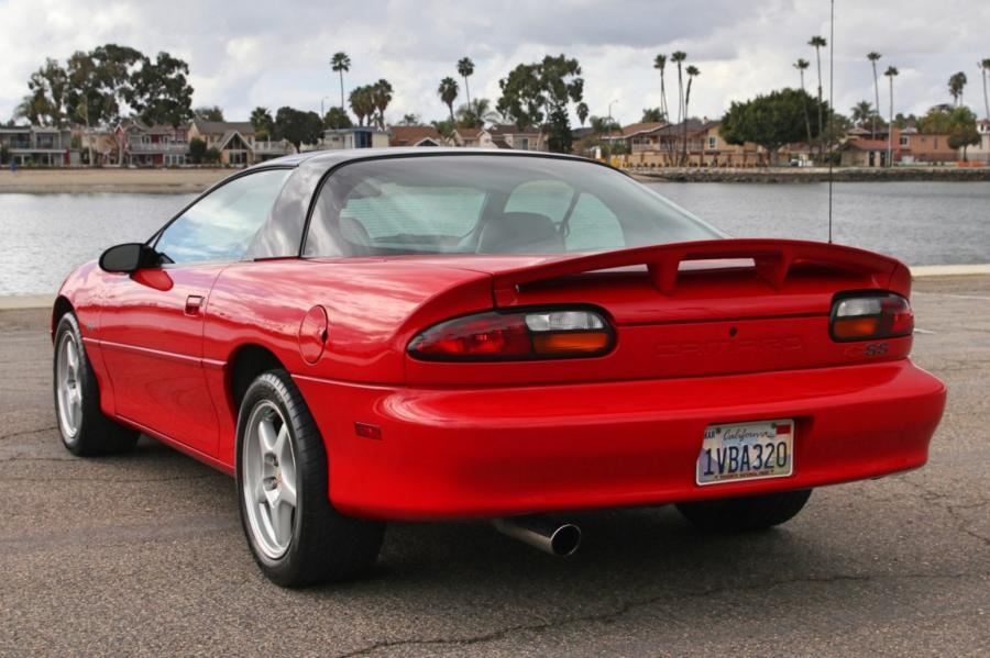  Chevrolet Camaro Z28 SS 1998 года  (фото 16 из 94)